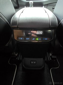 TOYOTA HIGHLANDER 4x4 2.5 182kW PRESTIGE 2022 / 7-míst - DPH - 16