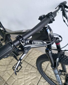 Horské kolo GHOST Lector SF UC Team Replica Black/Rainbow 29 - 16
