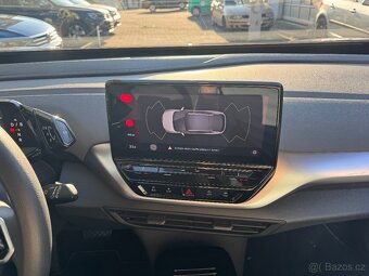 VW ID.4 Pure 125kW 64tkm Navigace Webasto DAB Full LED - 16
