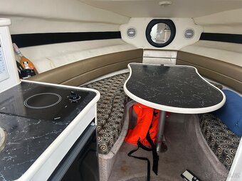 Prodám kajutovou loď Rinker 242 Fiesta vee - 16