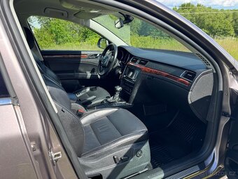 ŠKODA SUPERB II 2.0 TDI COMBI/125 kW/ZÁRUKA/LETNÍ SLEVA - 16