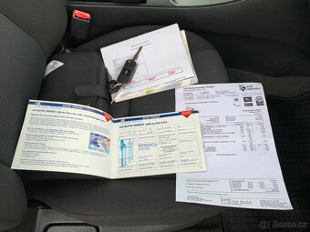 Mazda 3    1.6 i - 16