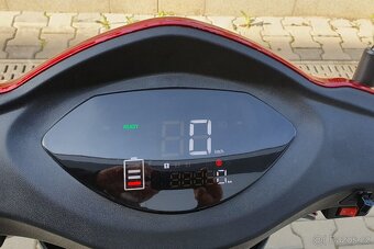 Invalidní elektrický vozík VISTA I - 16