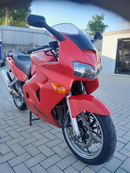 Prodám Honda VFR 800FI RC48 - 16