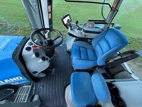 New Holland T8 390 - 16