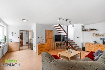 Prodej, rodinný dům se zahradou, 459 m2, Uherské Hradiště, V - 16