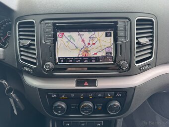 VW Sharan 2.0 TDI 110kW DSG Tažné Kamera Navigace DAB Isofix - 16