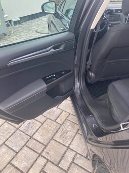 Ford Mondeo Kombi TDCi 2015 - 132kw - serv.kniha - 16