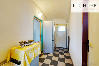 Prodej rodinného domu 215m2, pozemek 928m2 - 16