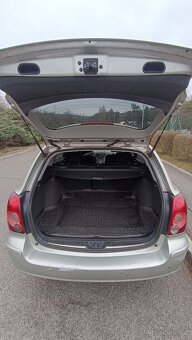 Toyota Avensis kombi T25 2.2D-4D 110 kW - 16