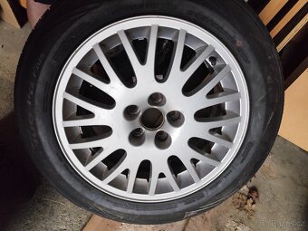 Letní sada ALU KOLA 6,5Jx16H2 ET42, NEXEN 205/55 R16 91V (6m - 16