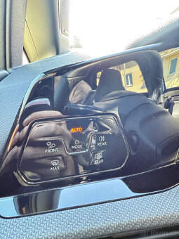 Volkswagen Golf R Performance 2.0 TSI, 235 kW - 16