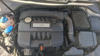 VW Golf 1.6 MPI 2009 75kw,  Původ ČR - 16