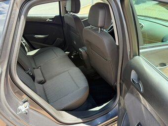 OPEL ASTRA J 1.6 16V 85kW-2010-128.772KM-XENON,AC,VÝHŘEV- - 16