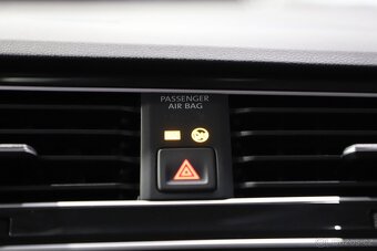 VW Tiguan 2.0 TDI 110kW Tažné Panorama - záruka Autodraft - 16