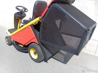 Prodám zahradní traktor Rider Outils-wolf 15.5Hp Hydro - 16