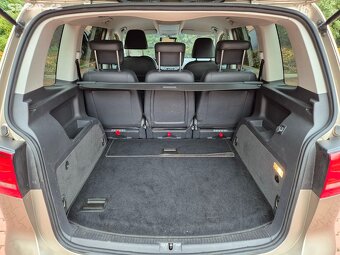 Cross Touran 2.0TDI 103kW,DSG,1.maj.servis pouze VW, kůže - 16