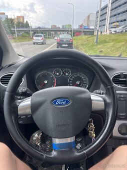 FORD FOCUS MK2 1.6 TDCI 80 KW – PO OBROVSKÉM SERVISU - 16