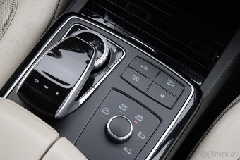 Mercedes-Benz GLS - 16