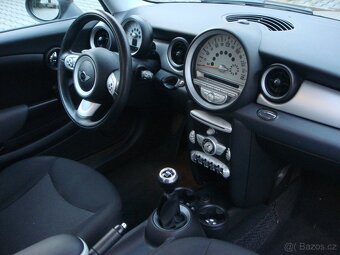 Mini Cooper R56 1.4i 70kw 2009 132tkm - 16