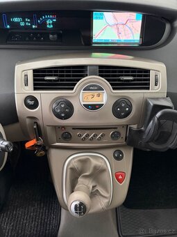 Renault Scénic  1.6 16v 83 kW - 16