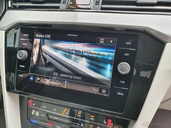 VW Passat B8 GTE Variant 1.4TSI 160kW DSG - záruka Autodraft - 16