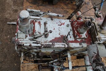 Zetor 6911 převodovka - 16