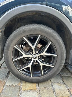 Toyota RAV4 Hybrid - číst celé - 16