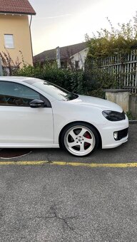 ČIERNE KRYTY spätných zrkadiel. - 16