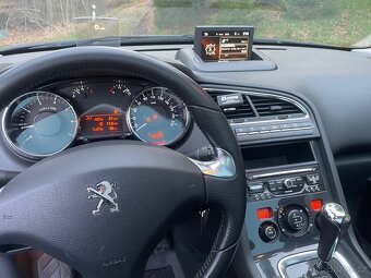 Peugeot 5008 1.6 115kw 7 míst - 16