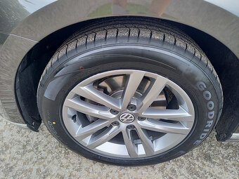 Volkswagen Passat  2.0Tdi Highline+Dsg+ČR+112000km TOP STAV - 16