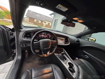 Dodge Challenger SXT PLUS - 16