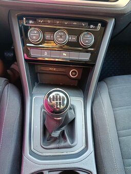 Volkswagen Touran 1.5 tsi - 16