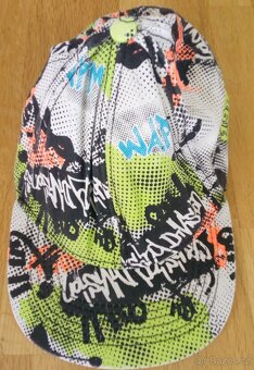 Kšiltovky chlapecké od vel.110 - UNI - 16