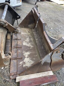 Ahlmann AX850 - 16