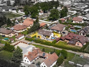 Prodej moderního rodinného domu, 261 m2 - Dubné - 16