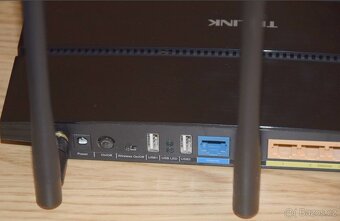 Stabilní dvoupásmový router TP LINK N750 - WDR4300, 2x USB - 16