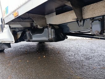 IVECO DAILY SKŘÍŇ S ČELEM 2011 - 16