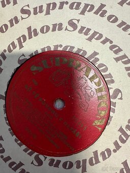 Retro gramofon + 20 vinyl desek - 16