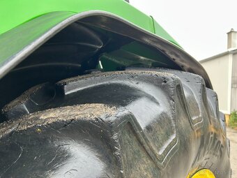 John Deere 8200 - 16