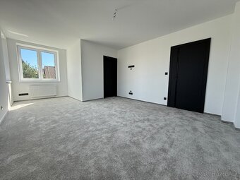 Prodej Moderní Vily 256m2 5+KK v Brandýse Nad Labem - 16