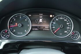 VW Touareg  3.0 TDI , R-Line, Původ ČR , DPH , 125.000 KM - 16