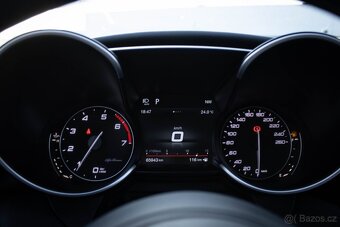 Alfa Romeo Giulia 2.0 Turbo Veloce AT AWD - AJ NA SPLÁTKY - 16