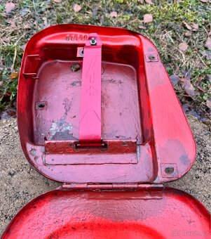 Jawa CZ kyvacka i pulbuben - kastlik baterie - 16