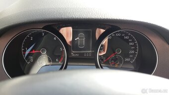 Volkswagen Golf Sportsvan - 16