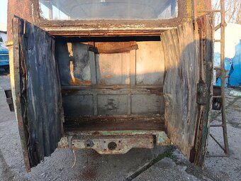 Autobus Nemecky (Mercedes) - 16