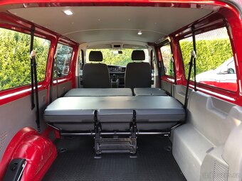 VW Transporter T6.1 LONG-135 tis.km-DPH-barva RED Multivan - 16