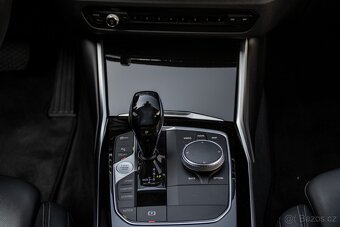 BMW Rad 3 Touring 330d xDrive A/T - 16