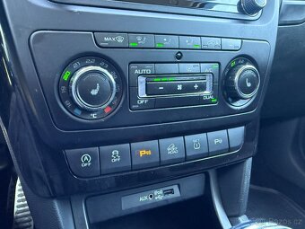 Škoda Yeti LAURIN KLEMENT 2,0 TDI 110 kW automat max výbava - 16