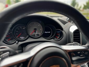 Porsche Cayenne S V8 diesel, 135t km, tažné 3500kg - 16